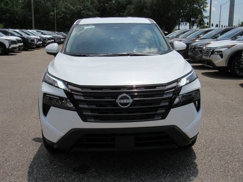 New 2026 Nissan Rogue SV FWD image 9