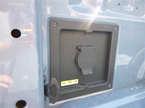 Used 2023 Ford F150 Platinum image 28