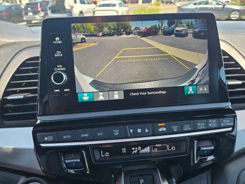 Certified 2025 Honda Odyssey Sport-L image 13