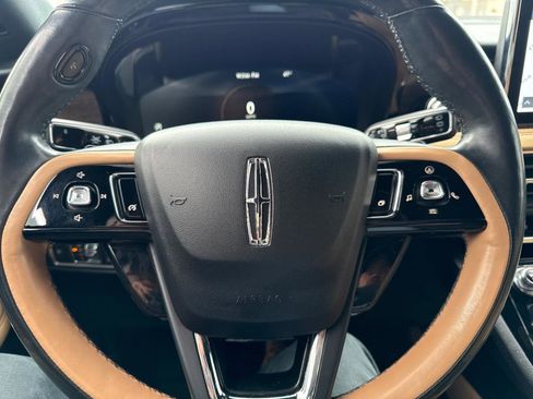 Used 2021 Lincoln Corsair Reserve image 23