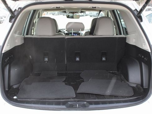 Used 2023 Subaru Forester Limited image 29