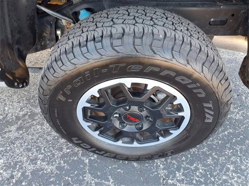 Used 2024 Toyota Tacoma TRD Sport image 38