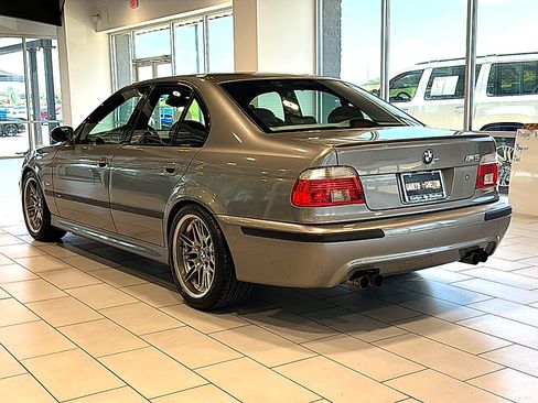 Used 2002 BMW M5 RWD image 5
