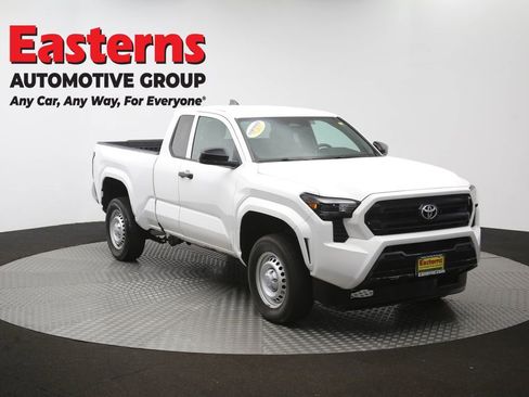 Used 2024 Toyota Tacoma SR RWD image 46