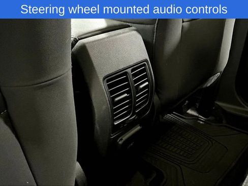 Used 2017 Ford Escape SE w/ Equipment Group 201A image 13