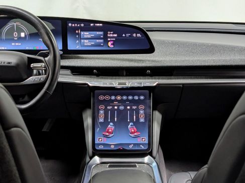 Used 2025 Lucid Air Pure image 26