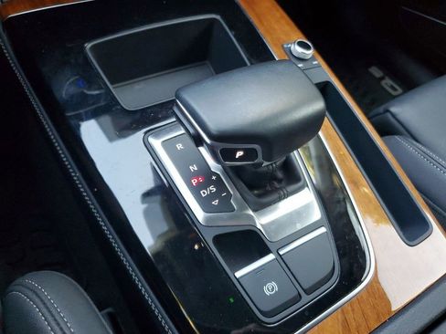 Used 2021 Audi Q5 Prestige w/ Prestige Package image 32