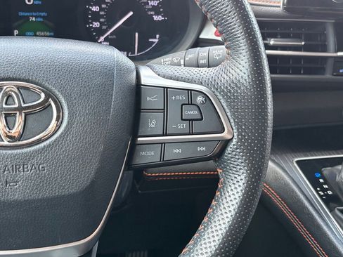 Certified 2024 Toyota Sienna XSE FWD image 20