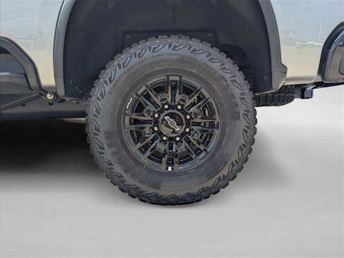 New 2026 Chevrolet Silverado 2500 ZR2 AWD/4WD image 10