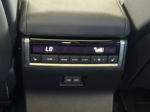 Certified 2024 Lexus GX 550 w/ Accessory Package (Z1) AWD/4WD image 16