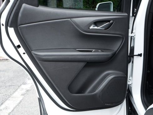 Used 2019 Chevrolet Blazer LT FWD image 35