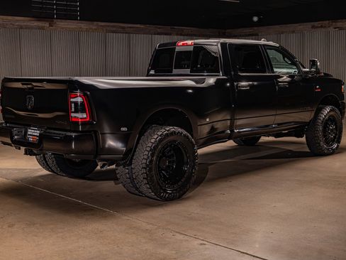 Used 2024 RAM 3500 Big Horn w/ Night Edition image 9