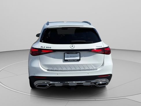 Certified 2026 Mercedes-Benz GLC 300 4MATIC image 4