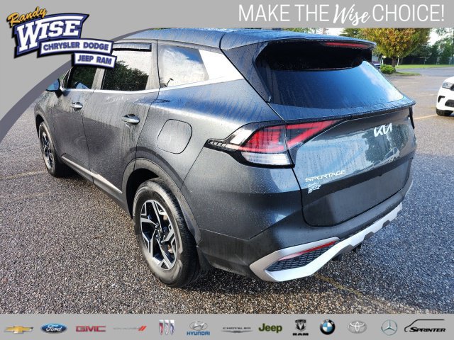 Used 2024 Kia Sportage LX AWD/4WD image 5