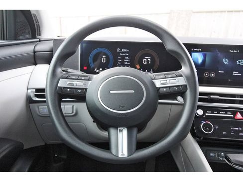 Certified 2026 Hyundai Tucson SEL FWD image 17
