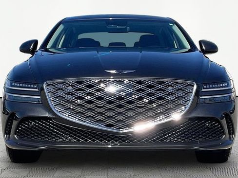 Certified 2025 Genesis G80 2.5T AWD/4WD image 4
