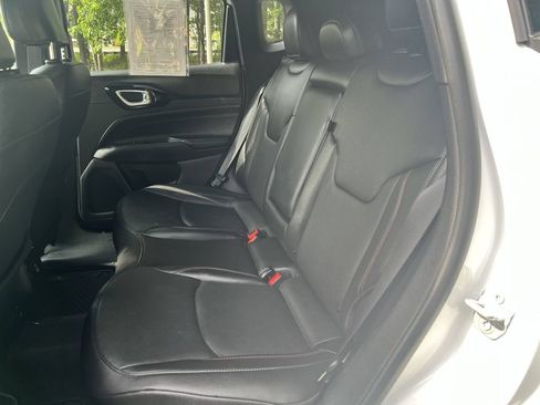 Certified 2025 Jeep Compass Trailhawk w/ Trailhawk Elite Group AWD/4WD image 16
