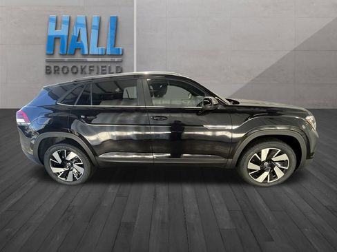 New 2026 Volkswagen Atlas Cross Sport SE image 6
