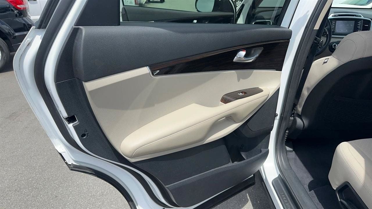 Used 2019 Kia Sorento FWD w/ LX Convenience Package image 20