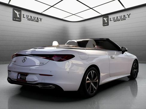 Used 2024 Mercedes-Benz CLE 300 4MATIC Cabriolet image 4
