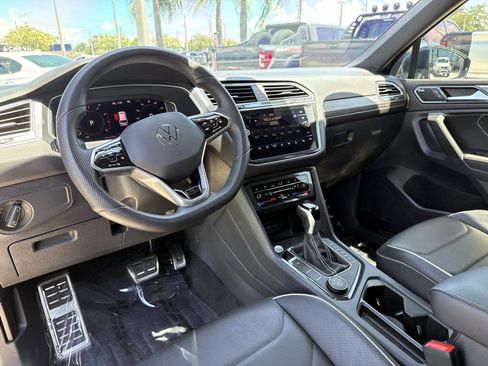 Used 2024 Volkswagen Tiguan SEL R-Line AWD/4WD image 17
