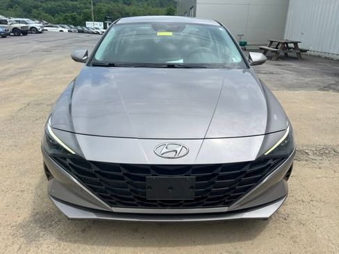 Used 2021 Hyundai Elantra SEL FWD image 11