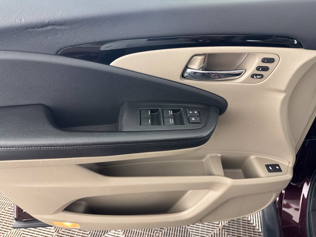 Used 2017 Honda Pilot Elite image 28
