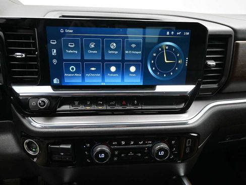 Used 2024 Chevrolet Silverado 3500 High Country w/ Technology Package image 16