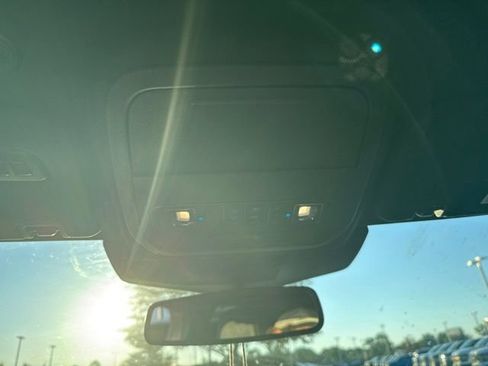 Used 2020 Ford Explorer Limited w/ Class III Trailer Tow Package AWD/4WD image 18