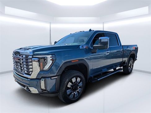 New 2026 GMC Sierra 2500 Denali w/ Denali Reserve Package image 8
