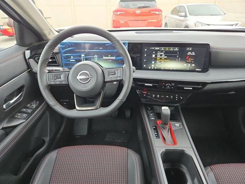 New 2026 Nissan Kicks SR w/ SR Premium Package FWD image 13
