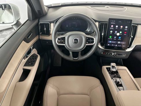 New 2025 Volvo XC90 B6 Plus w/ Protection Package Premier image 21