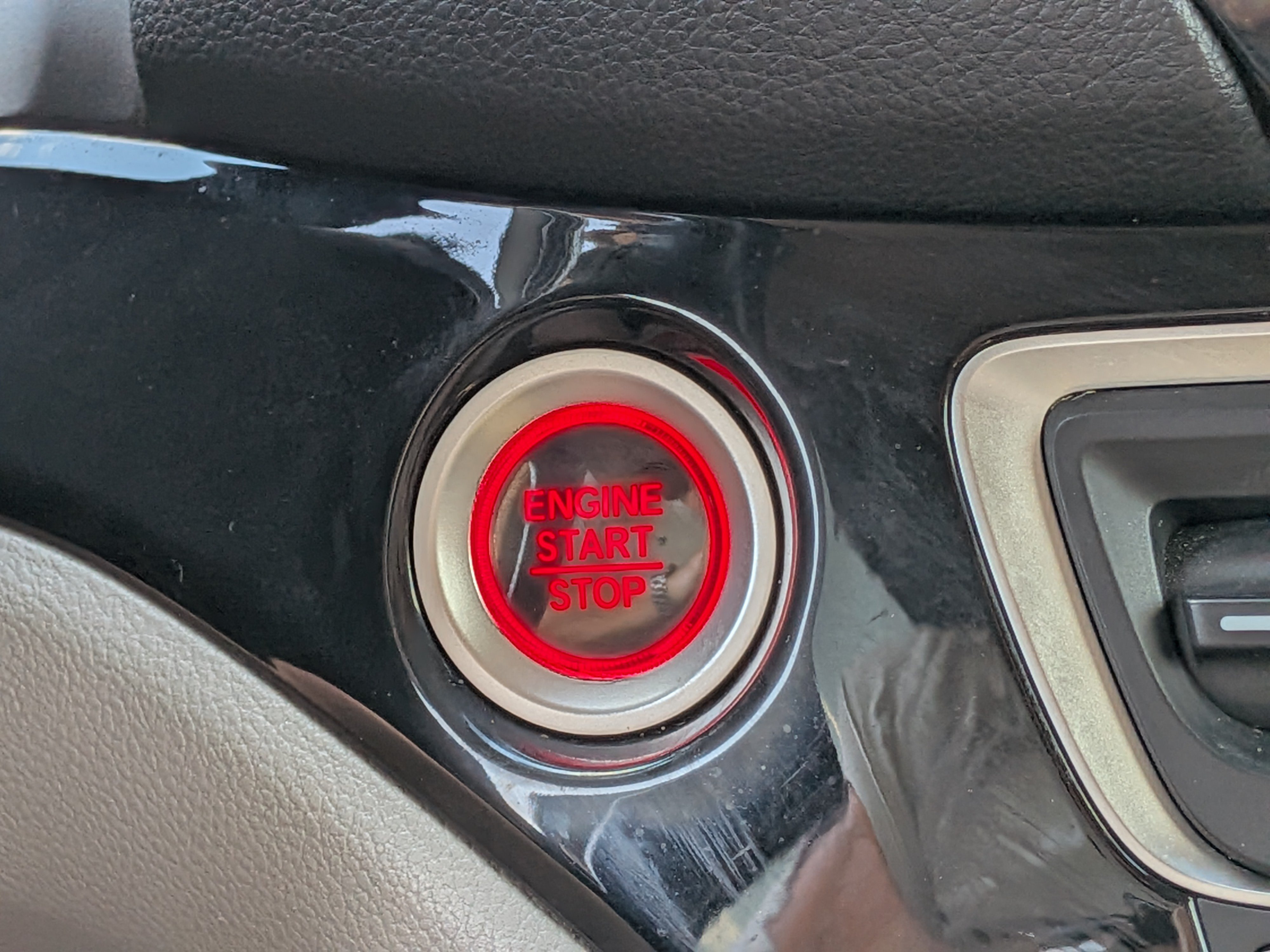 Used 2016 Honda Pilot Elite image 34