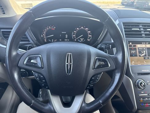 Used 2017 Lincoln MKC Reserve w/ Lincoln MKC Climate Package image 18