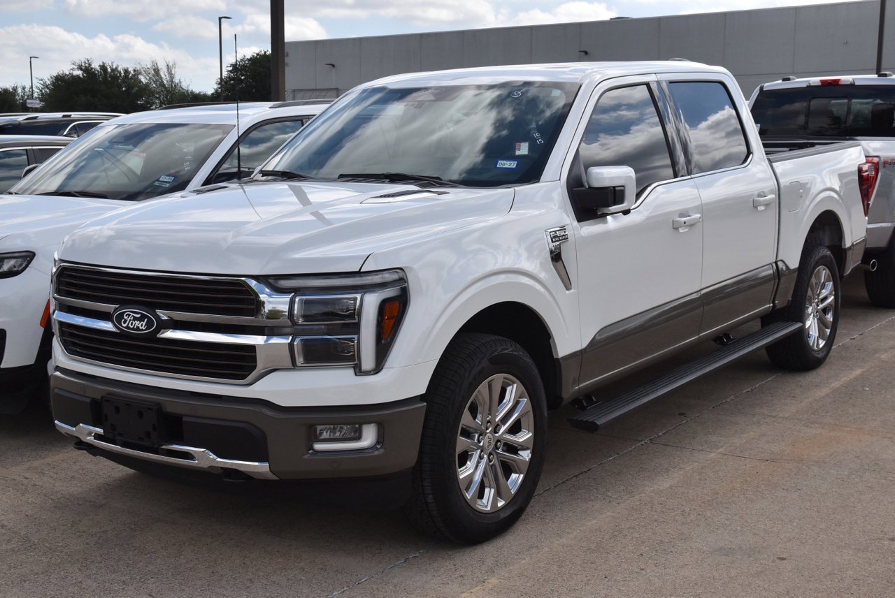 Used 2025 Ford F150 King Ranch w/ FX4 Off-Road Package AWD/4WD image 2