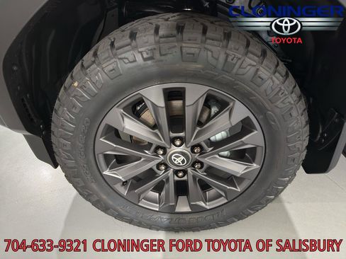 New 2026 Toyota Land Cruiser image 4