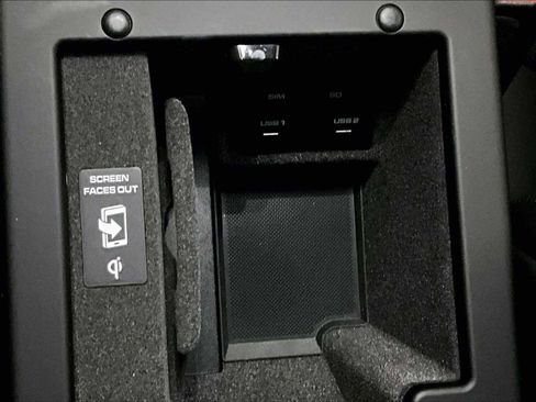 Used 2025 Porsche Macan image 29