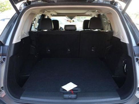 Used 2021 Nissan Rogue SV w/ Premium Package FWD image 7
