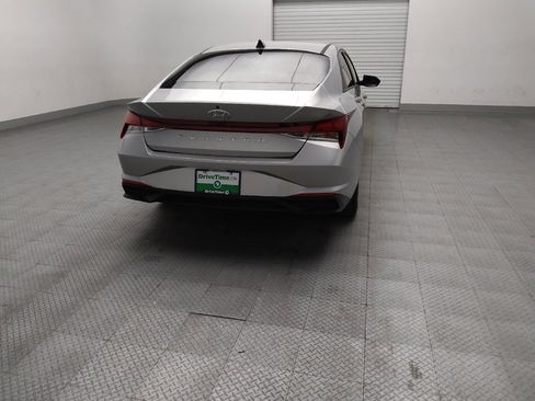 Used 2022 Hyundai Elantra SE w/ Cargo Package image 7