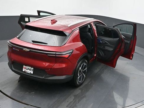 New 2026 Chevrolet Equinox EV LT image 61