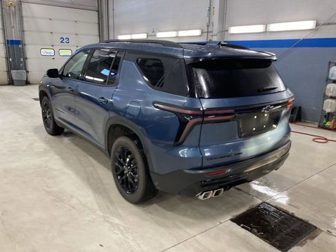 Used 2026 Chevrolet Traverse LT w/ Midnight/Sport Edition AWD/4WD image 5
