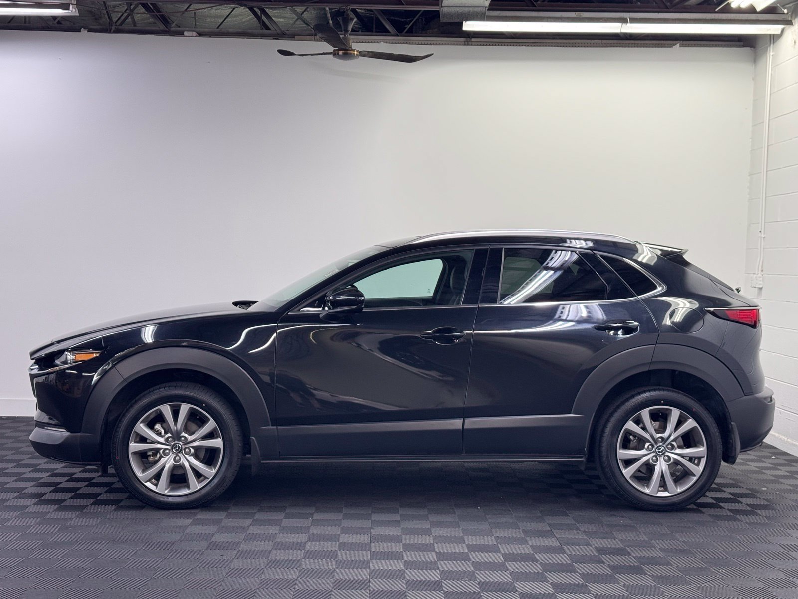 Used 2023 MAZDA CX-30 AWD 2.5 S w/ Premium Package image 3