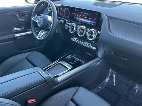 New 2026 Mercedes-Benz GLA 250 4MATIC image 16