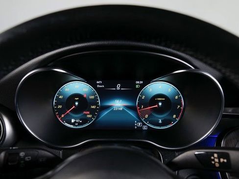 Used 2021 Mercedes-Benz GLC 300 4MATIC image 20