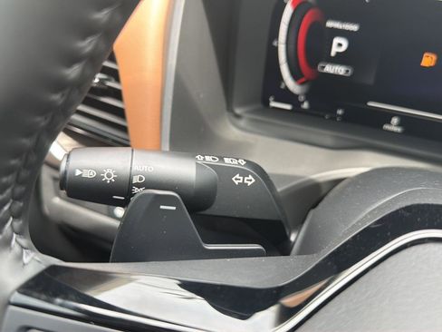 New 2026 Nissan Rogue Platinum AWD/4WD image 17