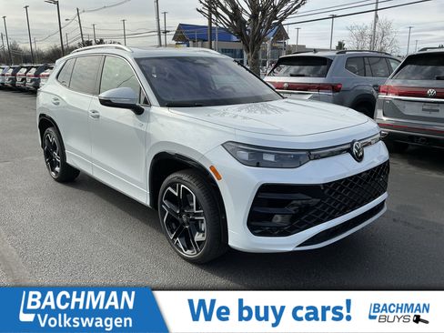 New 2026 Volkswagen Tiguan SEL R-Line AWD/4WD image 1