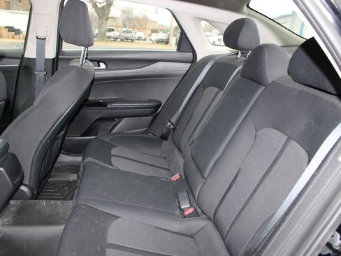 Used 2021 Kia K5 LXS image 17