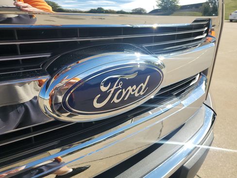 Used 2017 Ford F150 King Ranch w/ Equipment Group 601A Luxury image 38