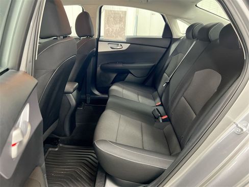 Used 2024 Kia Forte LXS w/ LXS Technology Package image 22