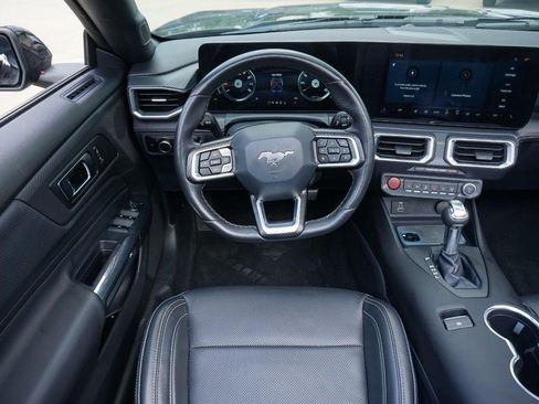 Used 2025 Ford Mustang Premium RWD image 34